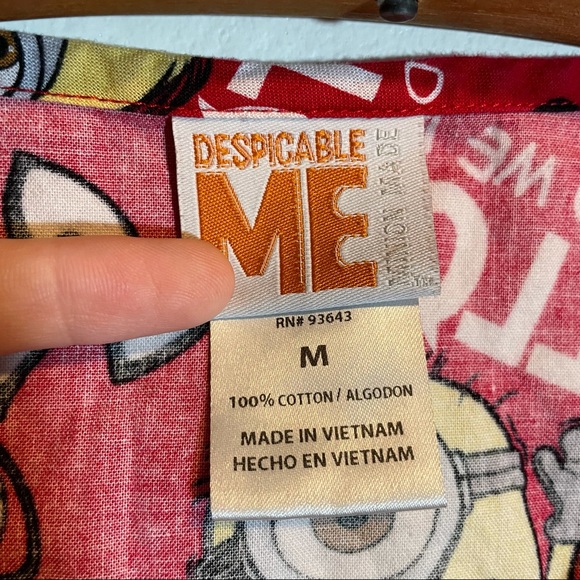 Despicable Me Valentines Heart Scrub Top Medium - Picture 7 of 8